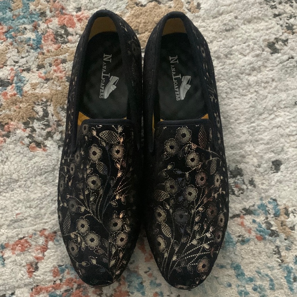 Men’s Black Gold Velvet Loafers